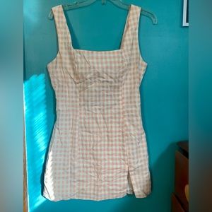 Peach Checkered Mini Dess